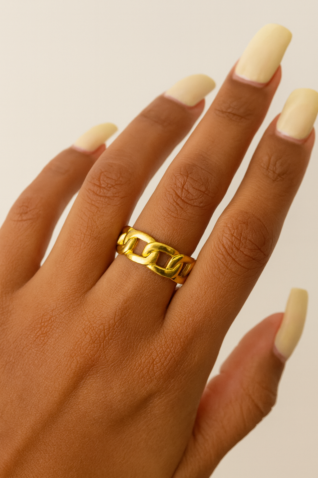 Water Resistant Stainless Steel Chain Style Finger Ring – 18K Gold Plated for Bold Elegance